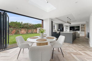 Photo 33- click for photo gallery